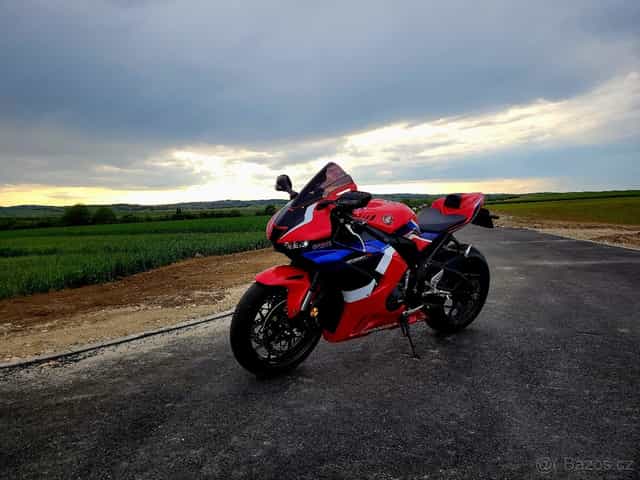 Honda CBR 1000RR-R 10/2021