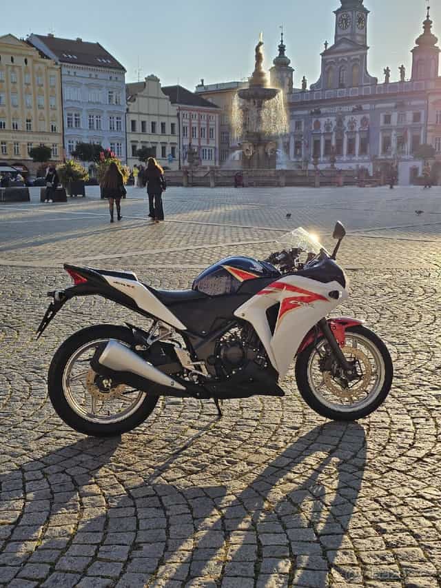 Honda CBR 250r 2011