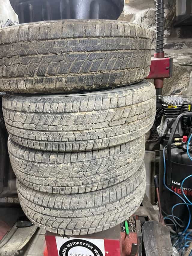 Zimní pneu Fortune snowfun FSR-901 205/70/15