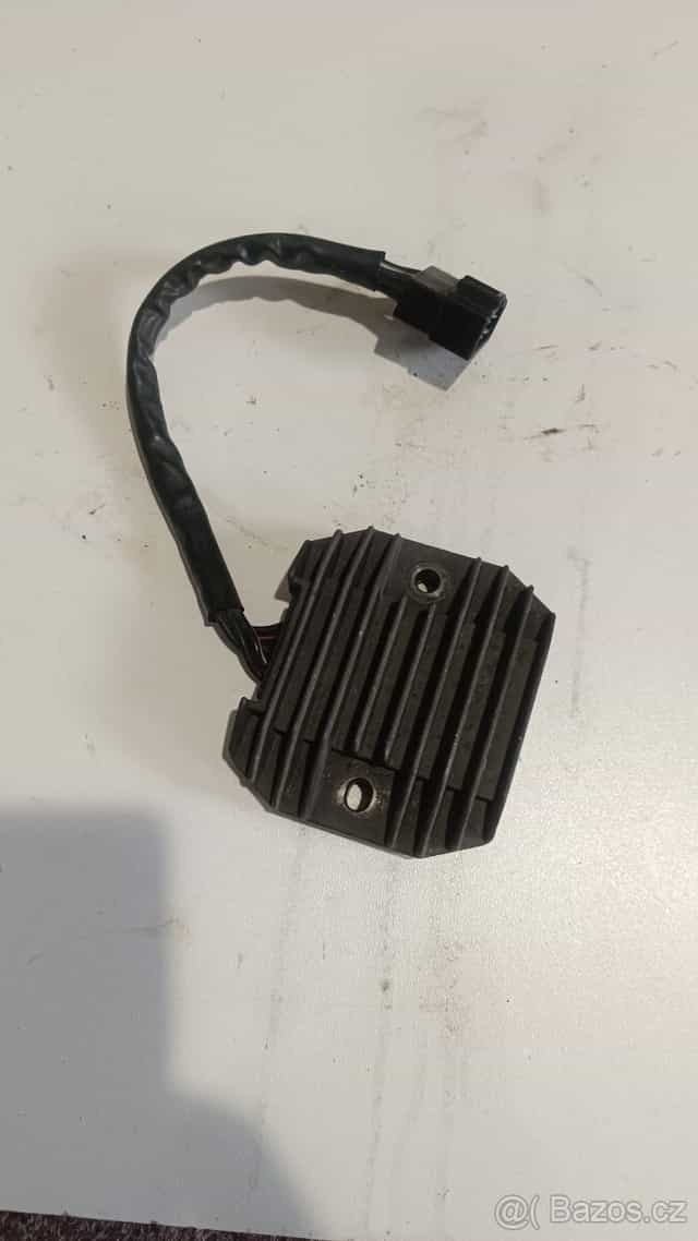 Regulátor napětí Kawasaki ZX-6R