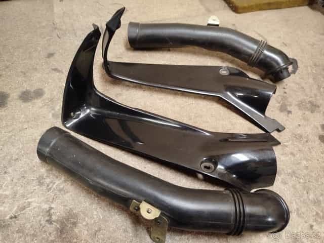 Yamaha fzr 600  1991  3hee plasty a nafuky