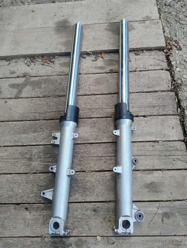 Honda VFR 800 tlumiče SHOWA