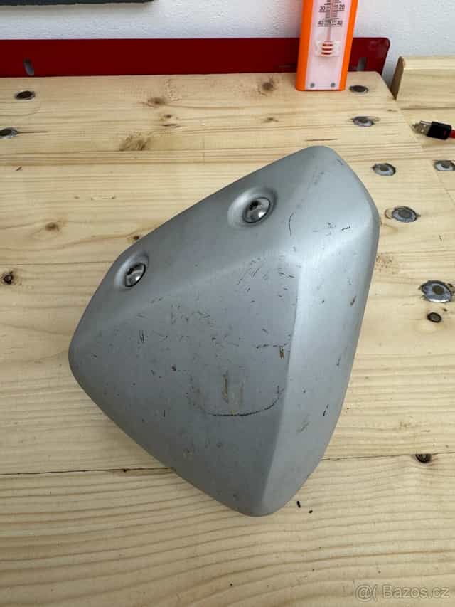 Yamaha MT-03 660 boční kryt chladiče - pravý