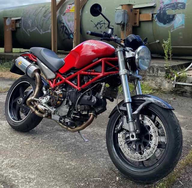 Ducati Monster s2r 1000
