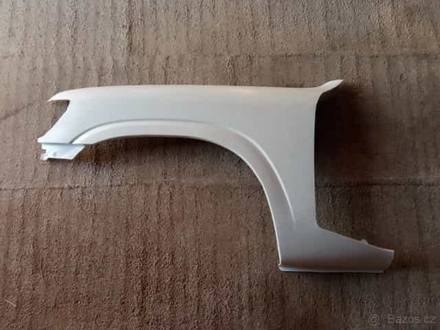 Levý blatník na Patrola Y61 GR