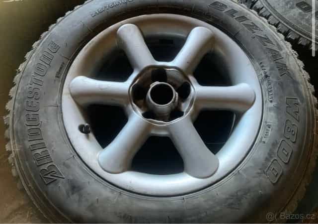 Alu kola Borbet 7,5J R16 + offroad pneu