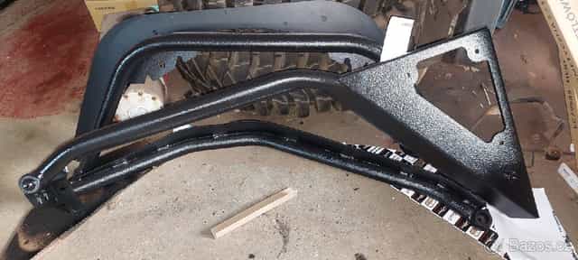 Jeep Wrangler TJ lemy blatníků Motobild