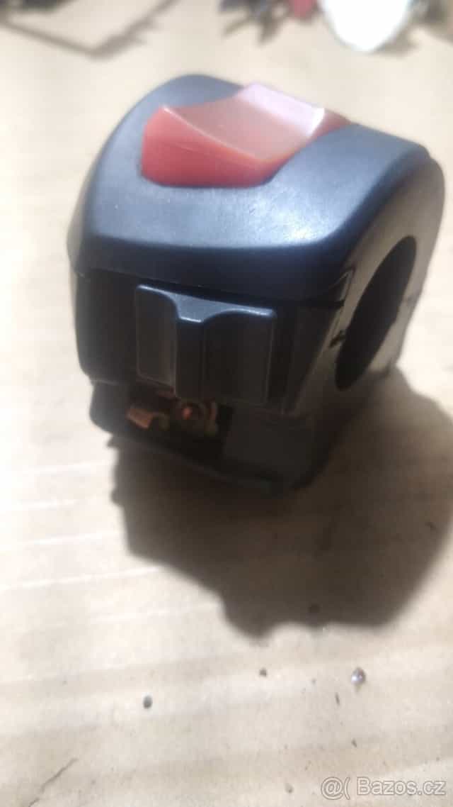 Pravý přepínač na yuki tr 125