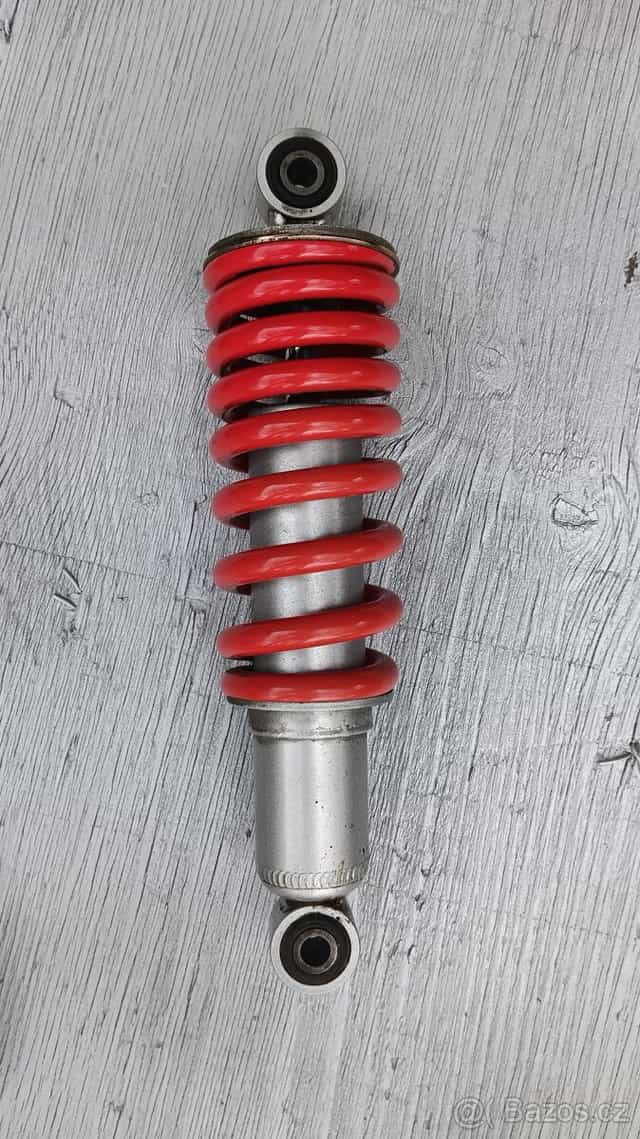 Honda CBR 125 - tlumič