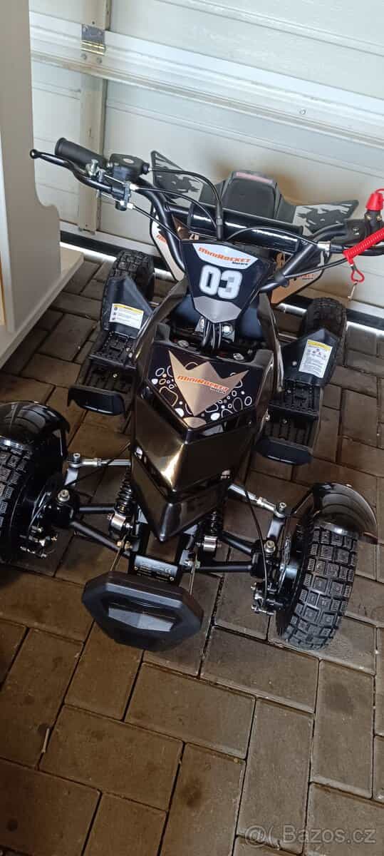 Dětská čtyřkolka