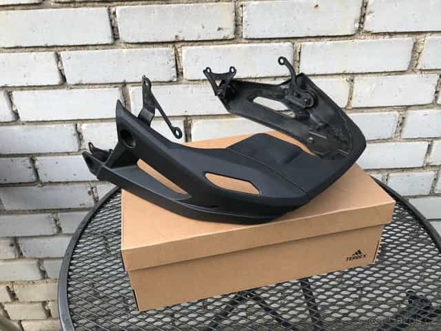 Suzuki V Strom 1050 spoiler