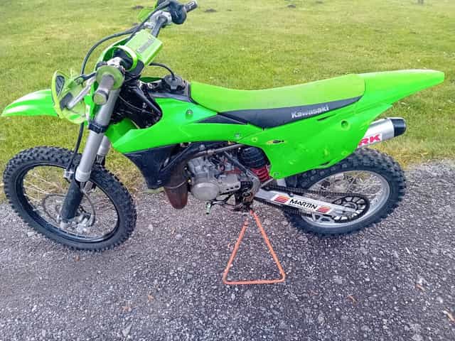 KAWASAKI KX 85