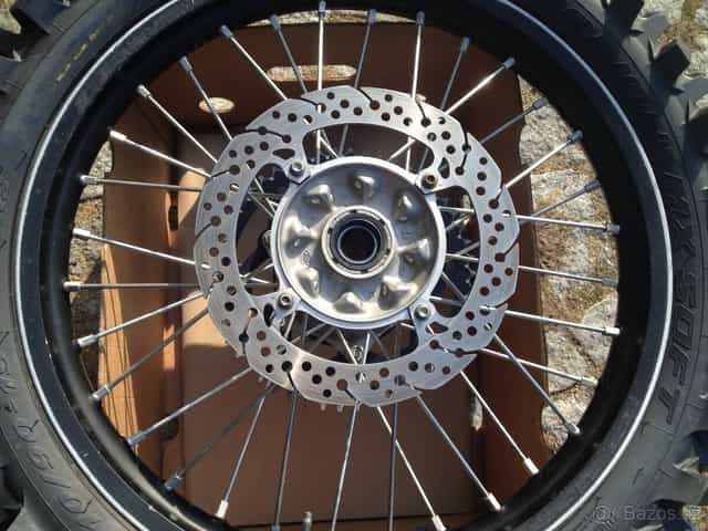 Yamaha YZF 250-zadní kolo