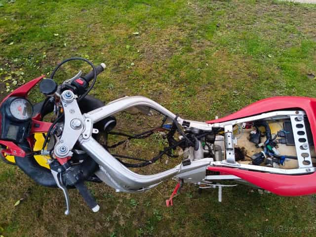 Yamaha R6 2001 NA Náhradní díly