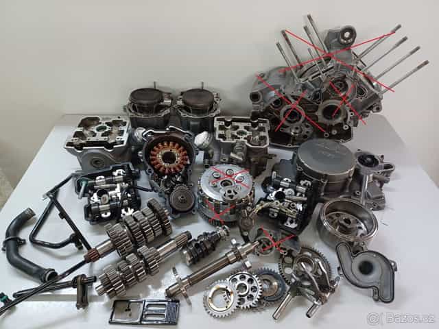 KTM LC8 990 - MOTOR NA DÍLY