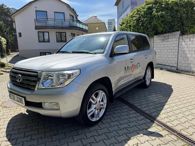 TOYOTA LAND CRUISER 4,5 D LX200 TOP STAV