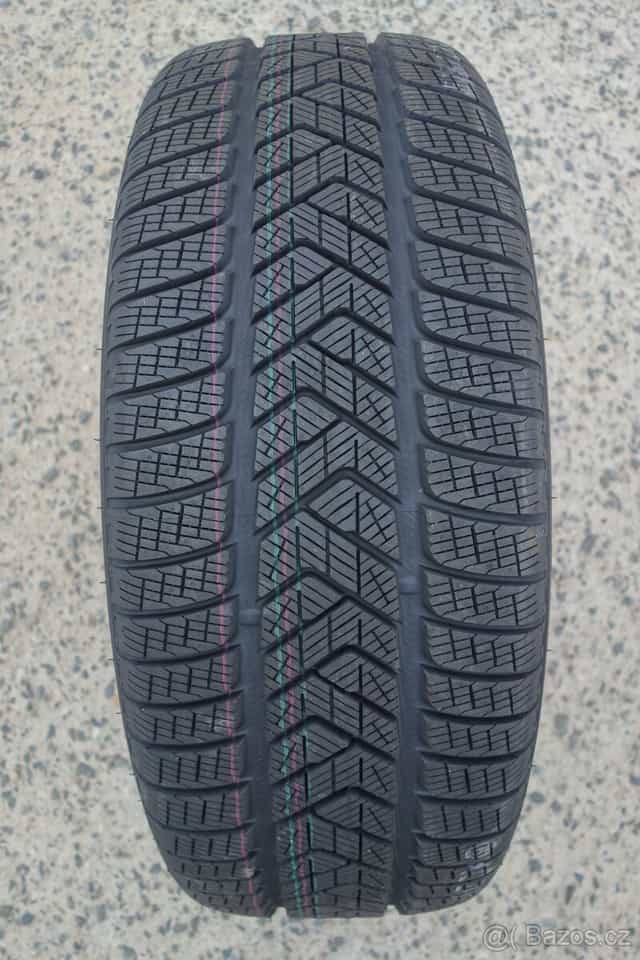 255/55R20 110V XL 3PMSF Pirelli Scorpion Winter, nejeté