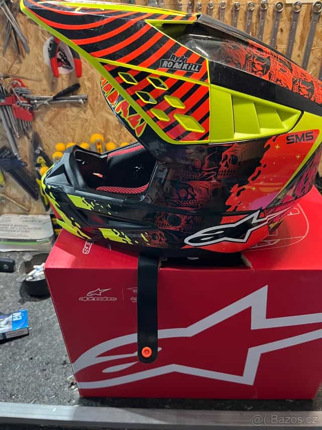 Prodám helmu SM5