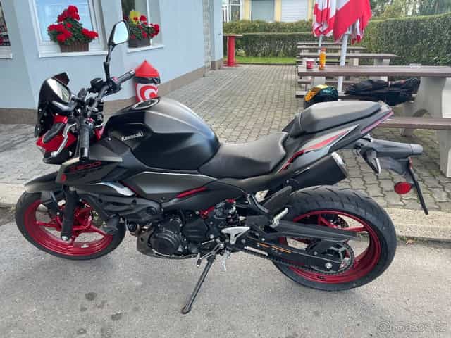 Kawasaki Z 500 SE 2025