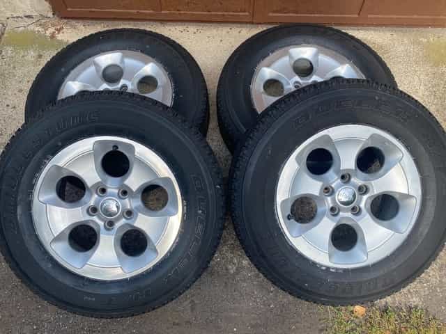 ORIGINAL ALU KOLA JEEP WRANGLER 255/70/18