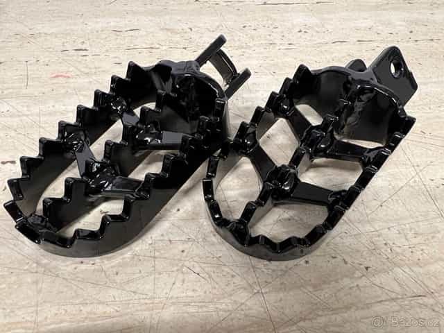 Široké enduro stupačky Honda XL650-700V