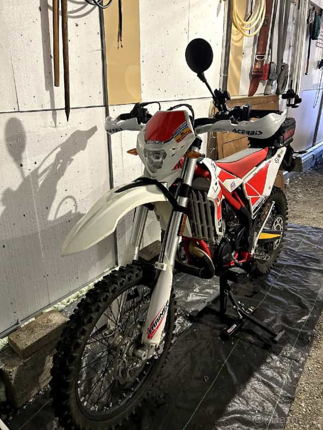 Beta Xtrainer 300 2T