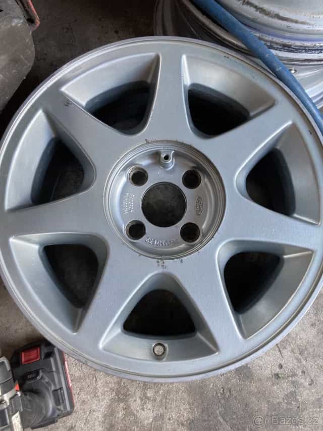Koupím RS7 spoke 16”