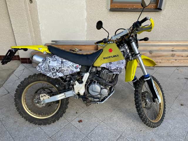 Suzuki DR 350