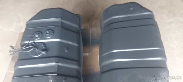 Palivová nádrž Toyota Land Cruiser 90/95