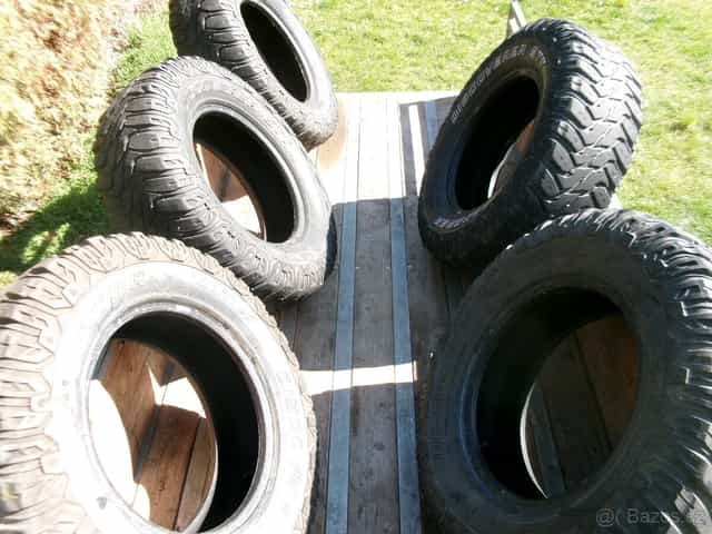 Pneu Cooper Discoverer STT - 265/70 R17, 5ks.