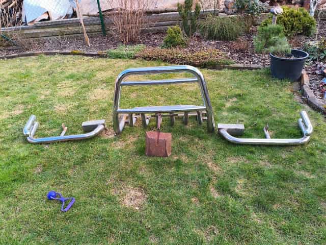 Nissan Patrol Y61 ochraný rám