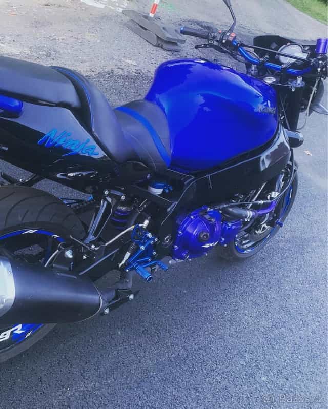 Kawasaki ninja ZX9R