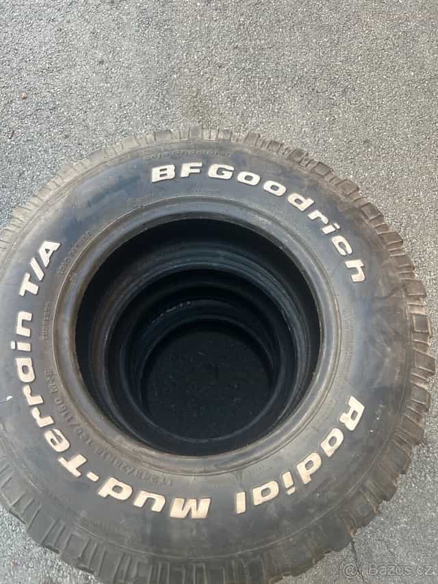 Pneu Offroad 245/75/16