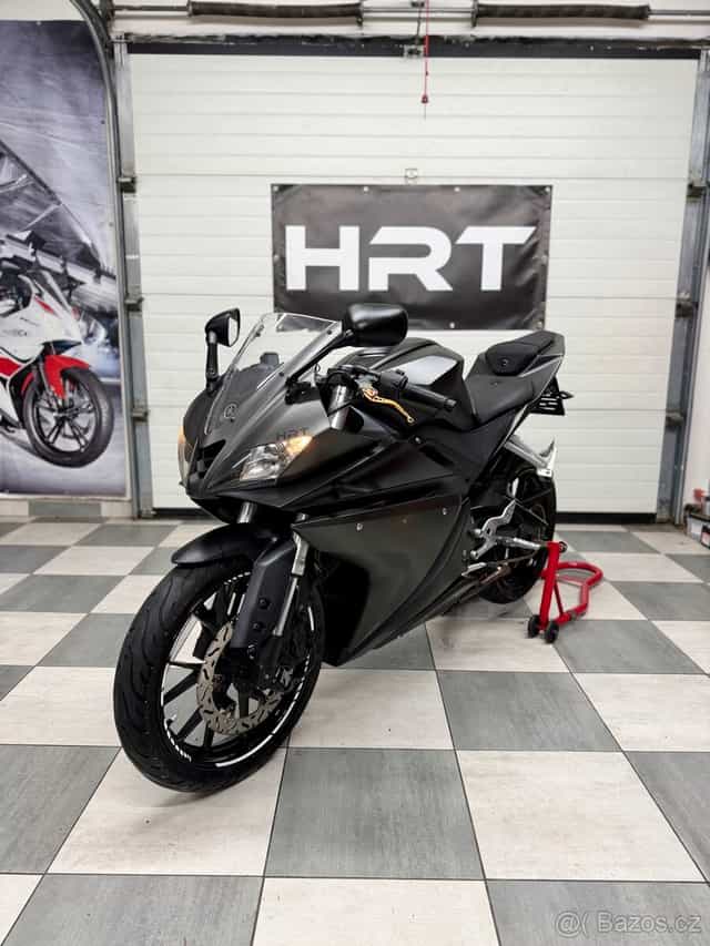 Yamaha YZF-R125 2015 ABS 28000KM TOP STAV ZÁRUKA