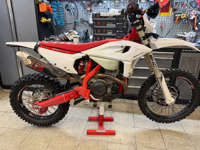 Beta 350 4T XPro 8/2024 model 2025