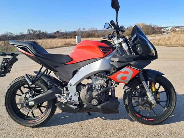 aprilia tuono 125