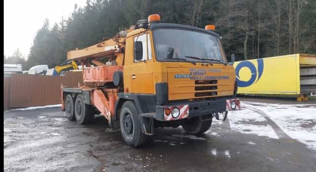 Tatra AV 14 - jeřáb