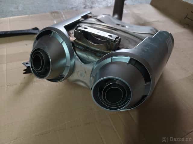 Tlumič výfuku(originál) Yamaha Fz 600 S2