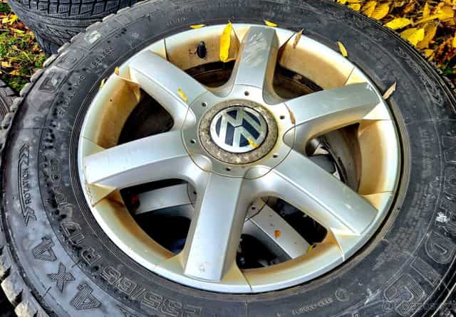 Alukola VW 17" s teréní pneu 235/65