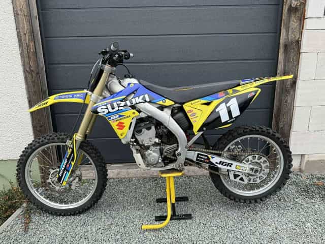 Suzuki rmz 250