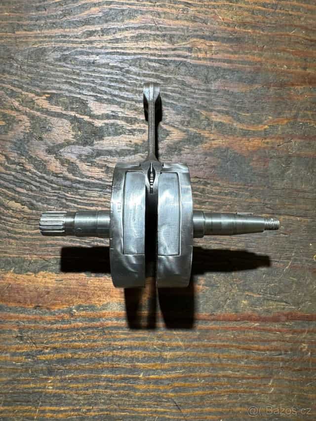 kliková hřídel ojnice převod pohonu suzuki rm 125 r 04-08