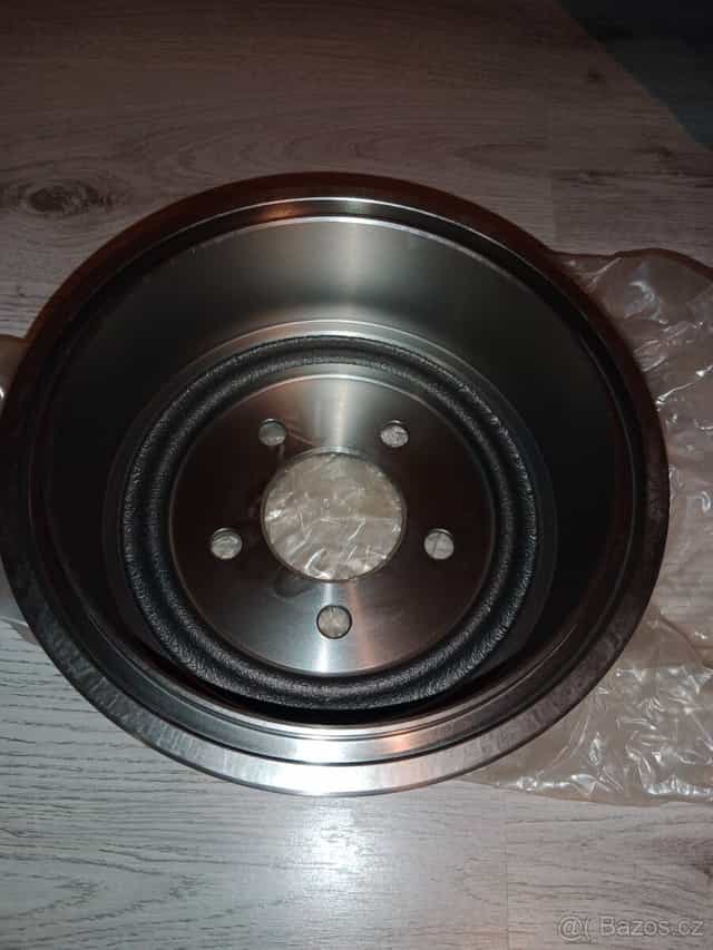 Brzdové bubny Wrangler yj