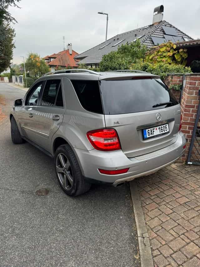 Mercedes-Benz ML 350 CDI AMG SportPaket-splátky bez registru