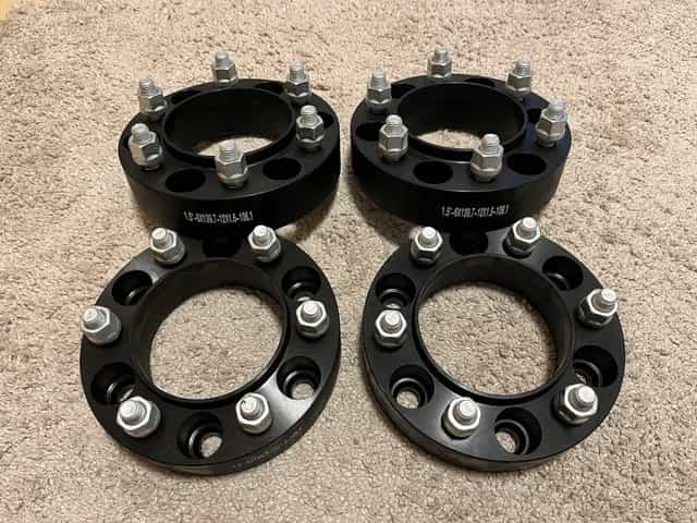 Rozšiřovací podložky Toyota šířka 32 nebo 38mm