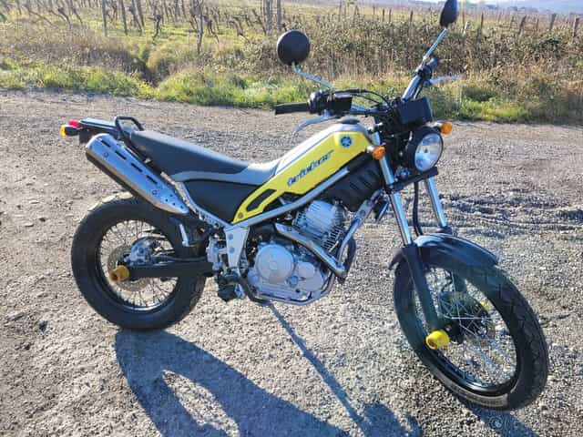 Yamaha XG 250 Tricker doklady štartér