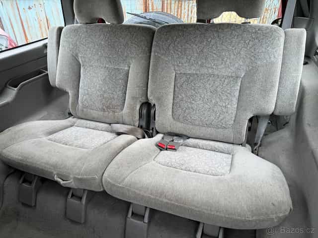 Interiér, plasty a sedačky Nissan Patrol Y61 3dv.