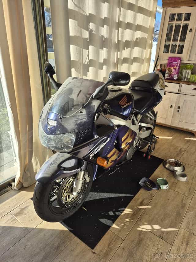 Honda CBR900RR