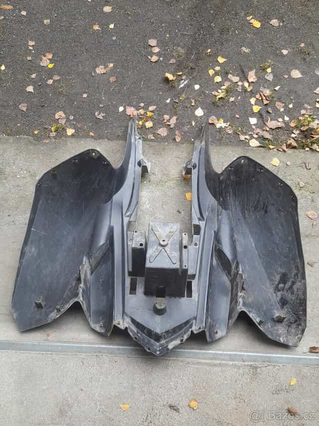 zadní plast access