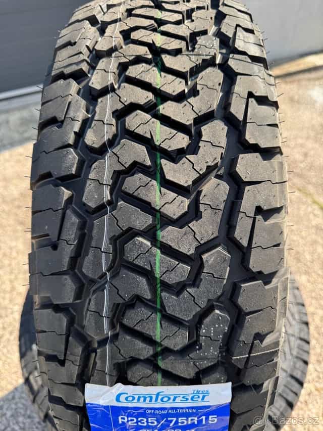 NOVÉ TERÉNNE PNEU 235/75 R15 TL 105T COMFORSER CF-1100 A/T