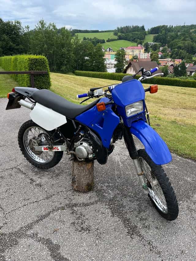 Yamaha DT 125R (otevřená)